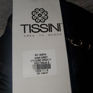 Jeans levanta pompa colombiana